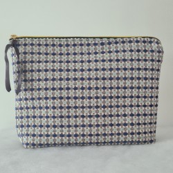 Trousse motifs jacquard