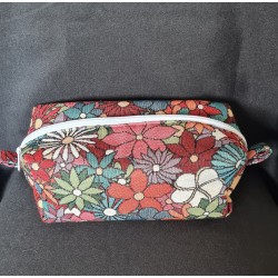 trousse de toilette fleurie